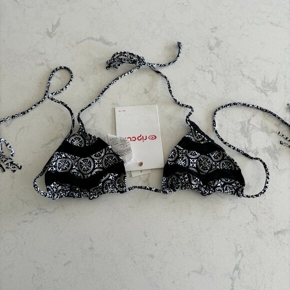 Rip Curl Black and White Bikini Top - Size LG - Picture 2 of 4